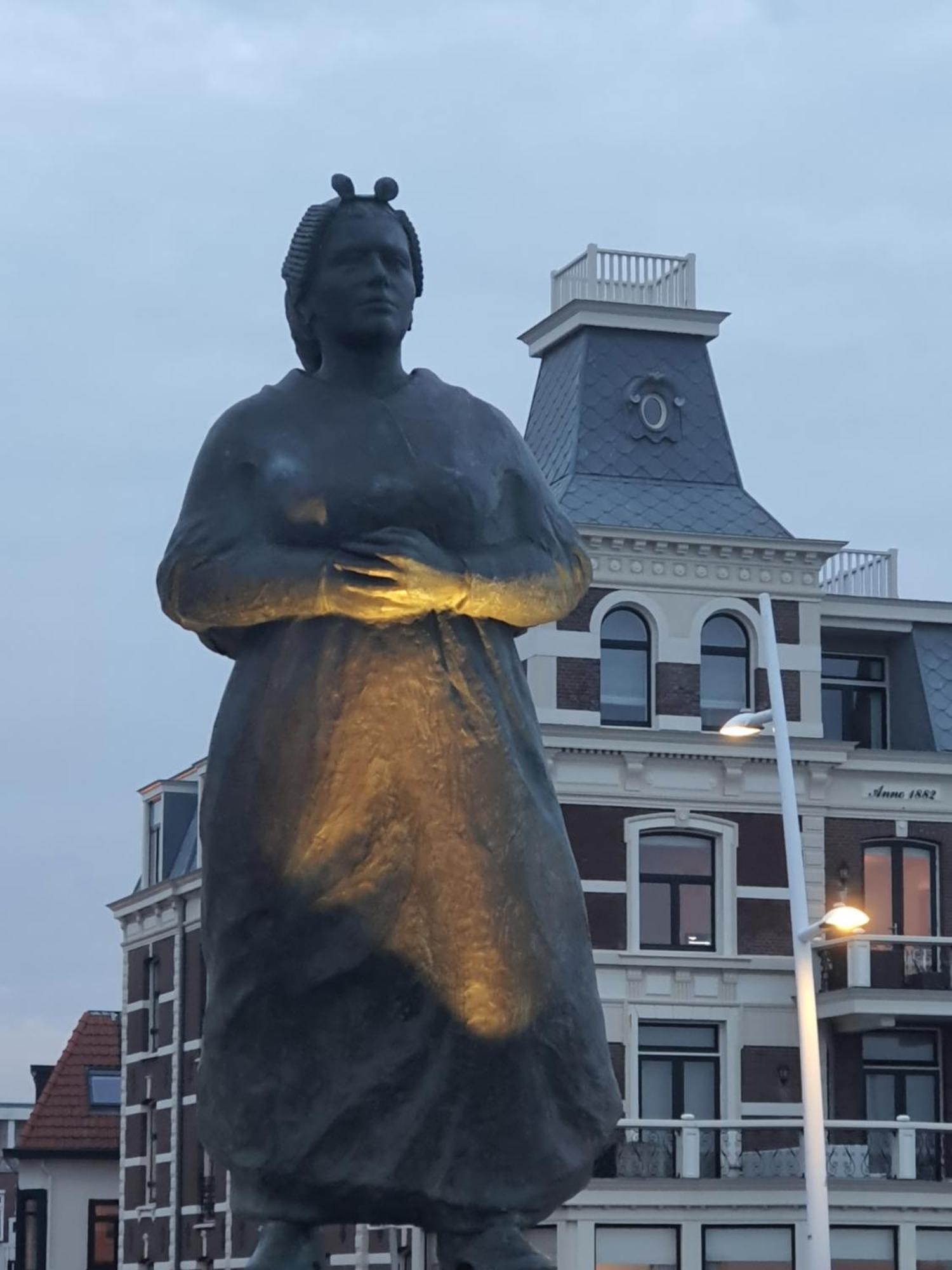 Bluebeach Scheveningen Гаага Екстер'єр фото
